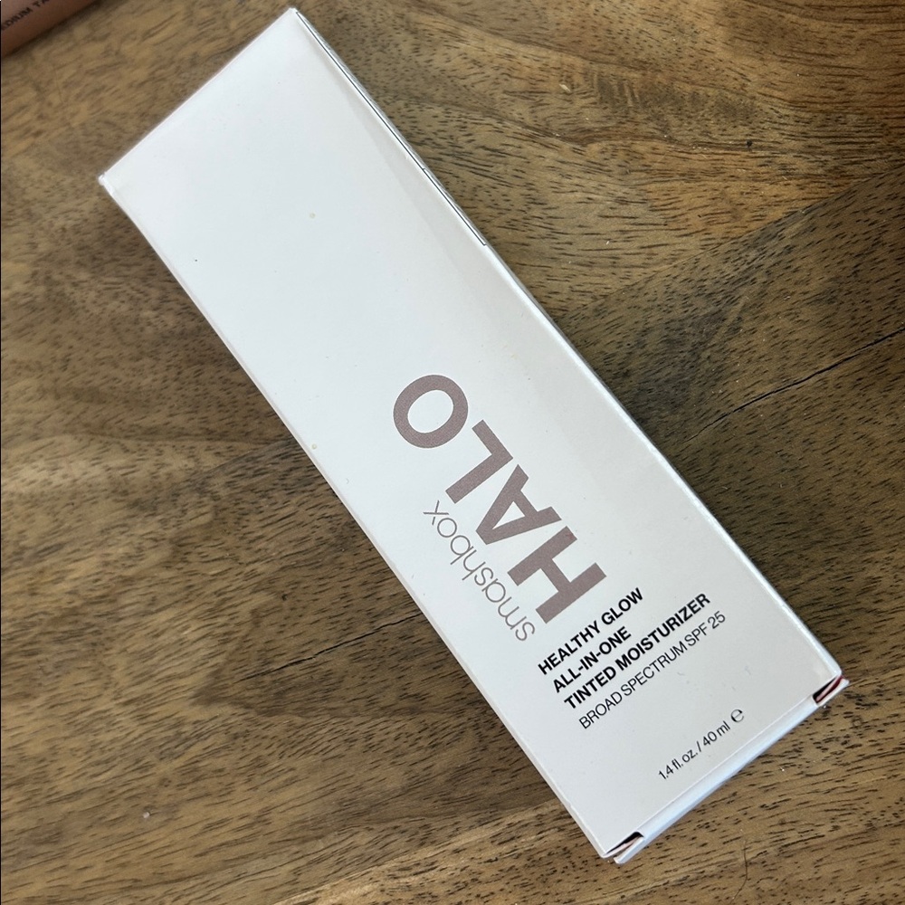 Smashbox Foundation Collection - Deep Rich to Light Olive - Picture 10 of 16